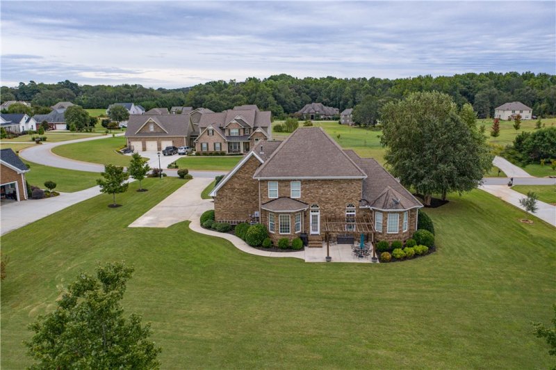 Property image 3 at 16 Ione Circle, Williamston, SC 29697