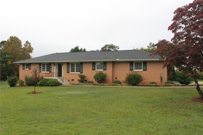 Property image 2 at 2101 Millgate Road, Anderson, SC 29621