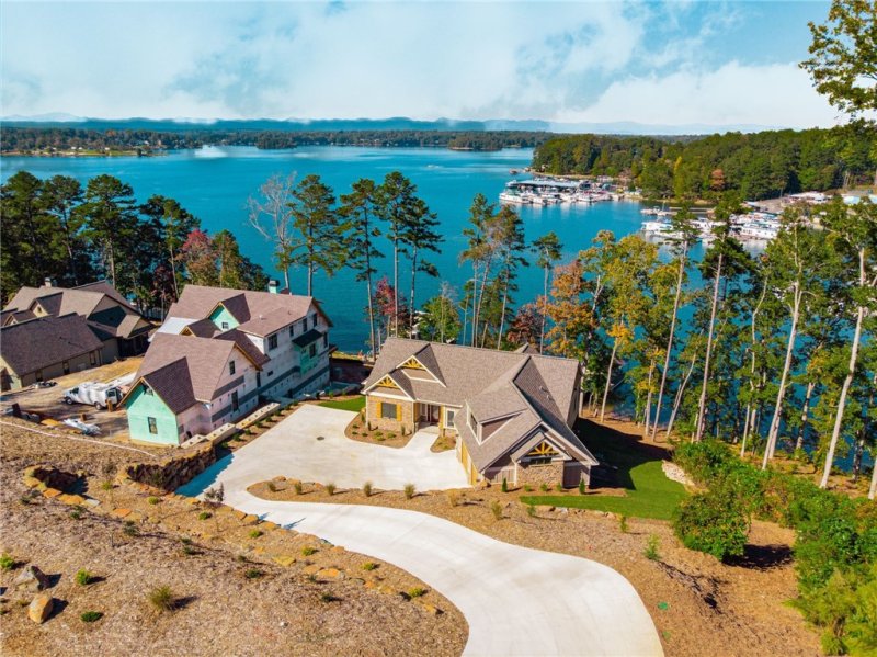 Property image 2 at 532 Marina Bay Drive, Seneca, SC 29672