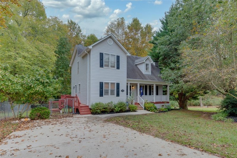 Property image 3 at 121 Emerald Court, Liberty, SC 29657