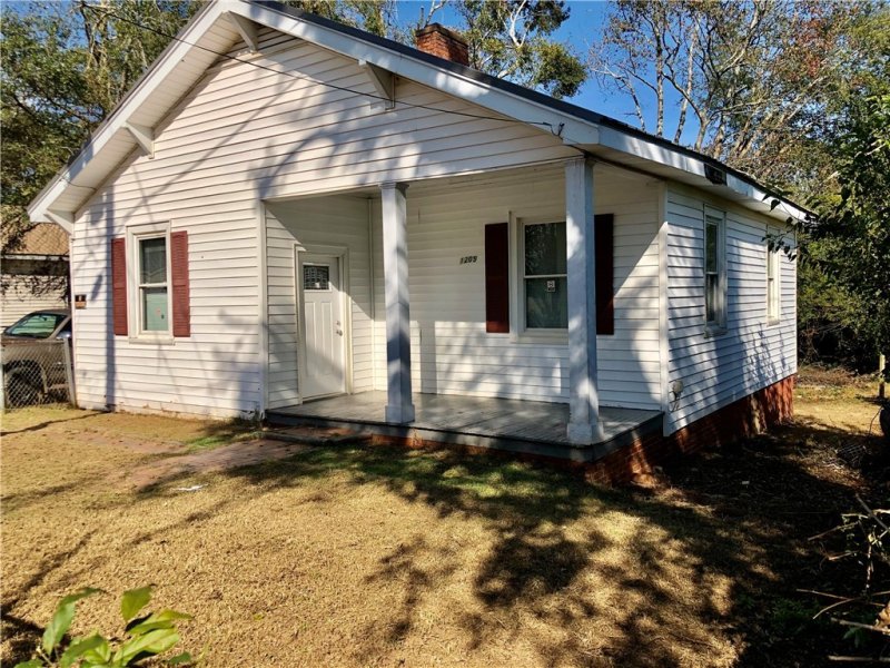 Property image 2 at 1205 Goddard Avenue, Seneca, SC 29678