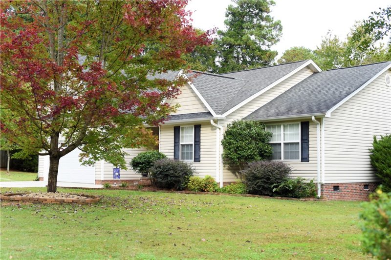 Property image 3 at 614 Blume Road, Anderson, SC 29625