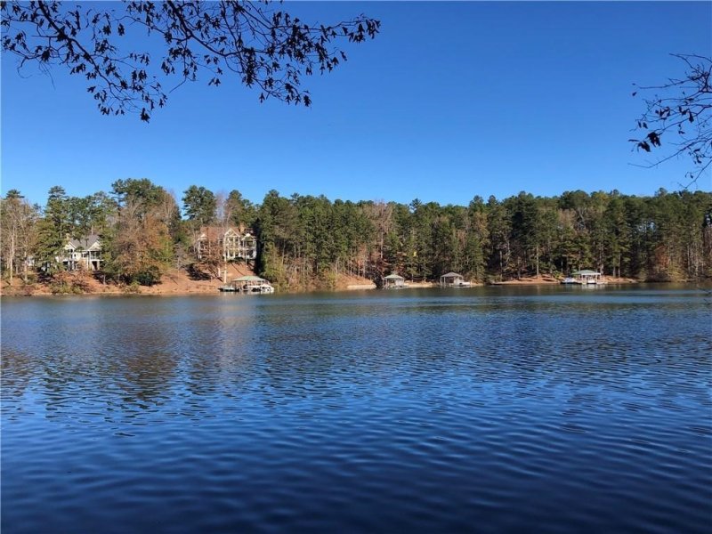 555 Riverstone Drive