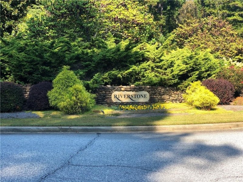 Property image 2 at 555 Riverstone Drive, Salem, SC 29676