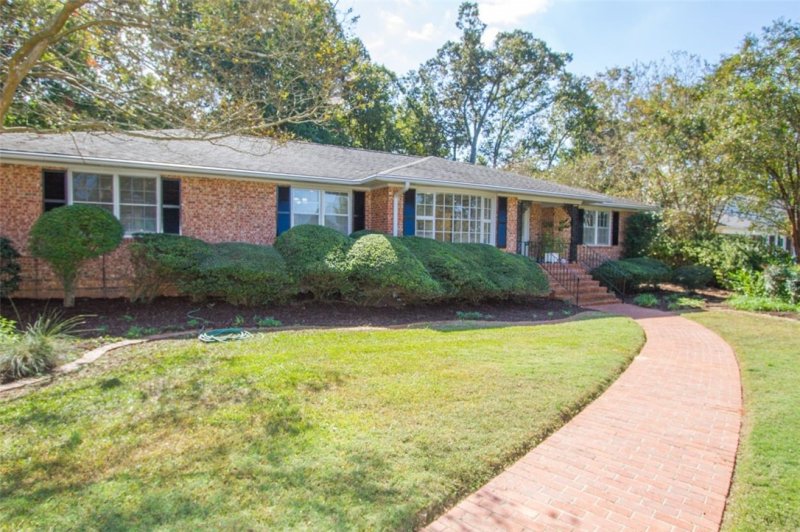 Property image 2 at 712 Timberlake Road, Anderson, SC 29625