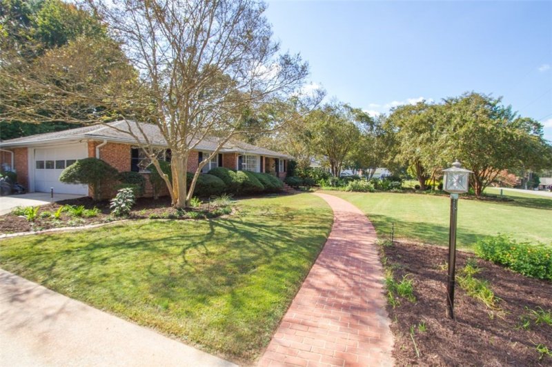 Property image 3 at 712 Timberlake Road, Anderson, SC 29625