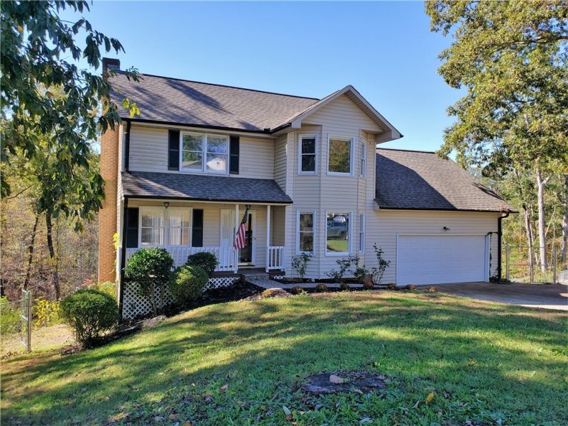 Property image 2 at 1240 Green Fern Drive, Greenville, SC 29611