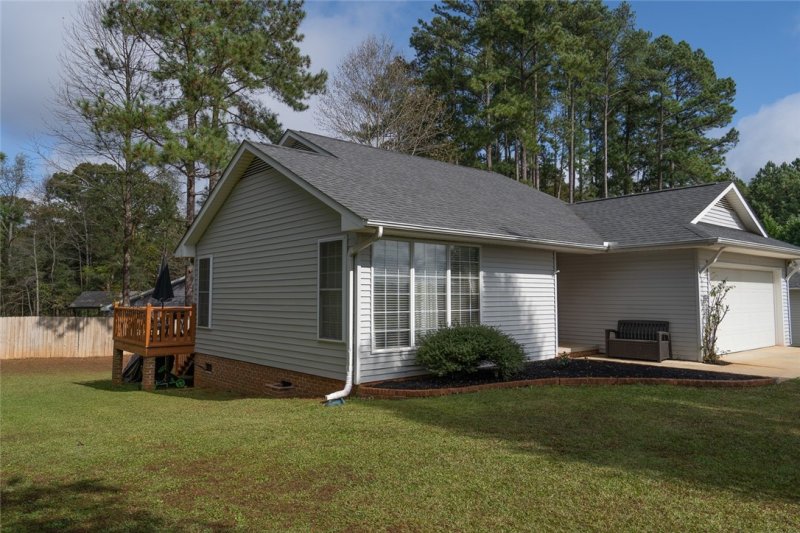 Property image 5 at 102 Luke Court, Easley, SC 29640