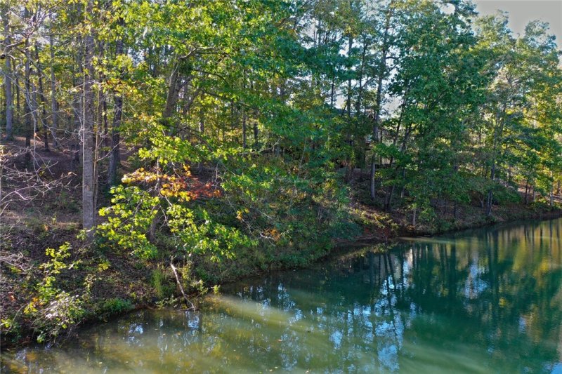 Property image 2 at Lot 24 Shelter Cove, Seneca, SC 29672