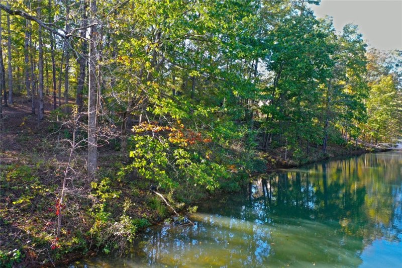 Property image 3 at Lot 24 Shelter Cove, Seneca, SC 29672