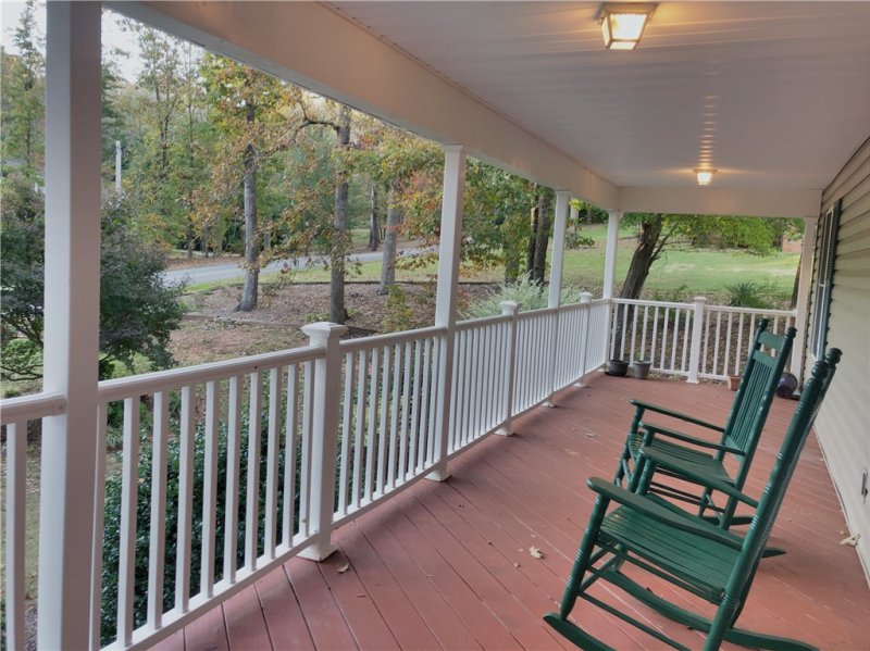Property image 3 at 813 White Oak Hill Drive, Seneca, SC 29678