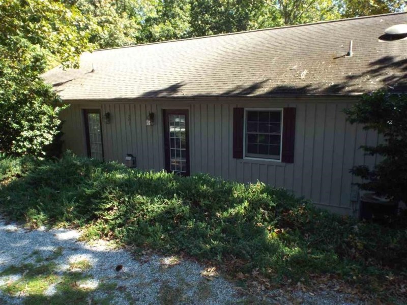 Property image 4 at 701 Twilight Court, Seneca, SC 29672