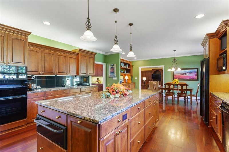 Property image 3 at 108 Stratford Drive, Easley, SC 29642