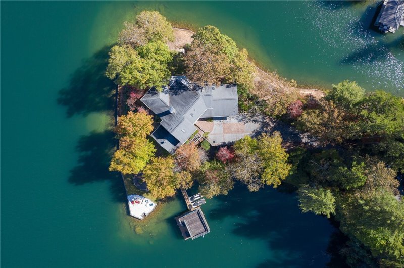 Property image 2 at 707 Hester Pointe, Salem, SC 29676