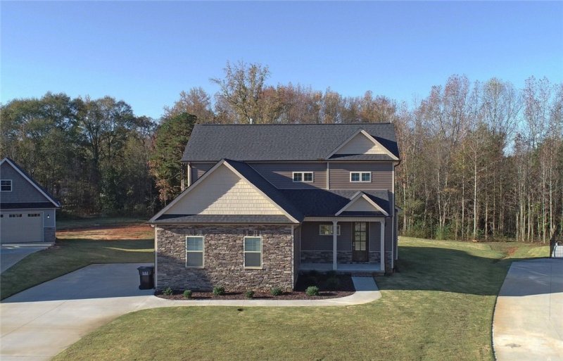 Property image 3 at 12 Stetson Drive, Anderson, SC 29625