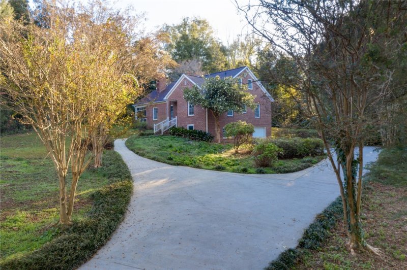 Property image 3 at 102 Mountain Laurel Drive, Clemson, SC 29631