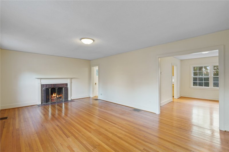 Property image 4 at 102 Mountain Laurel Drive, Clemson, SC 29631