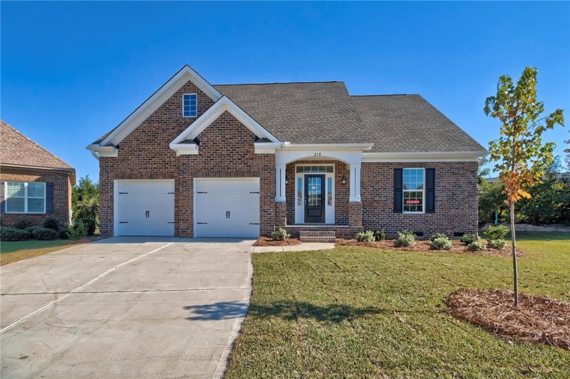 Property image 4 at 705 Bogey Boulevard, Seneca, SC 29678