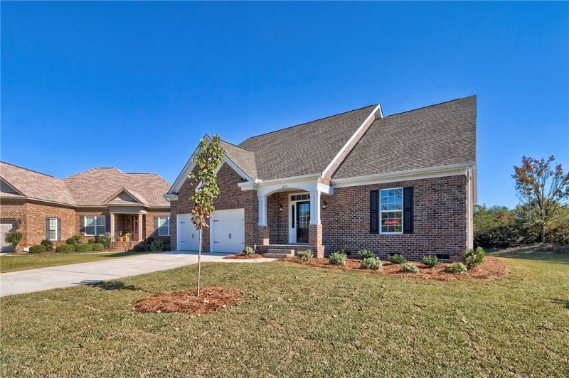 Property image 5 at 705 Bogey Boulevard, Seneca, SC 29678