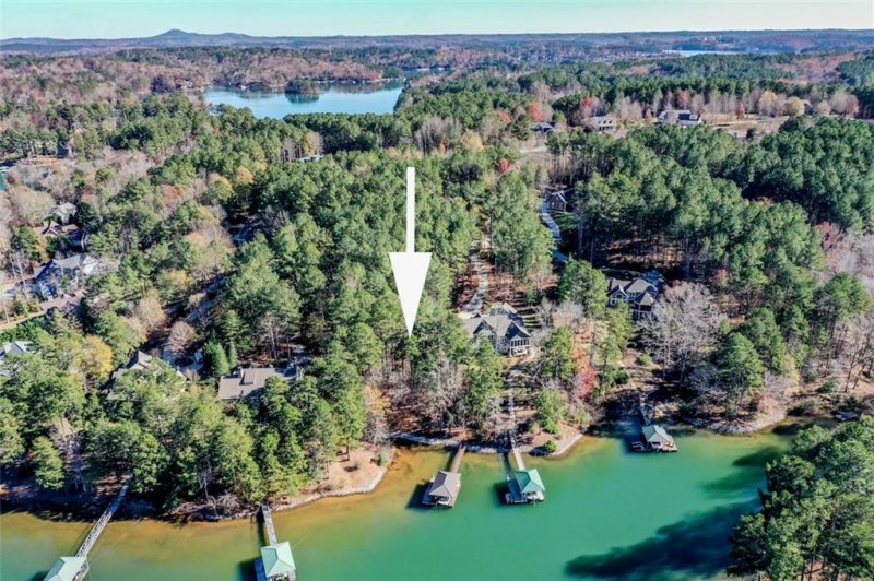 Property image 3 at 402 Windy Pines Lane, Seneca, SC 29672