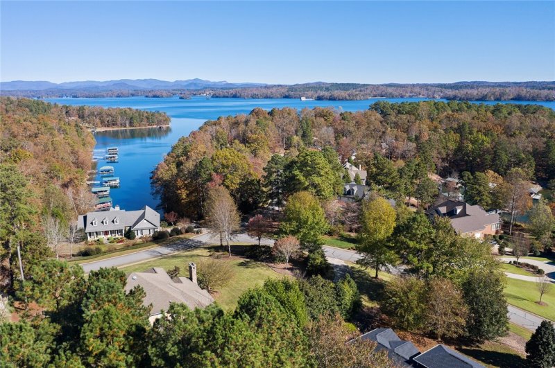 Property image 2 at 300 Woodgreene Court, Salem, SC 29676