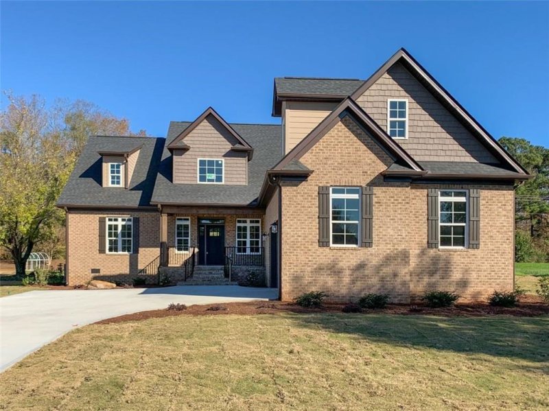 Property image 3 at 202 MCPHAIL FARMS Circle, Anderson, SC 29621