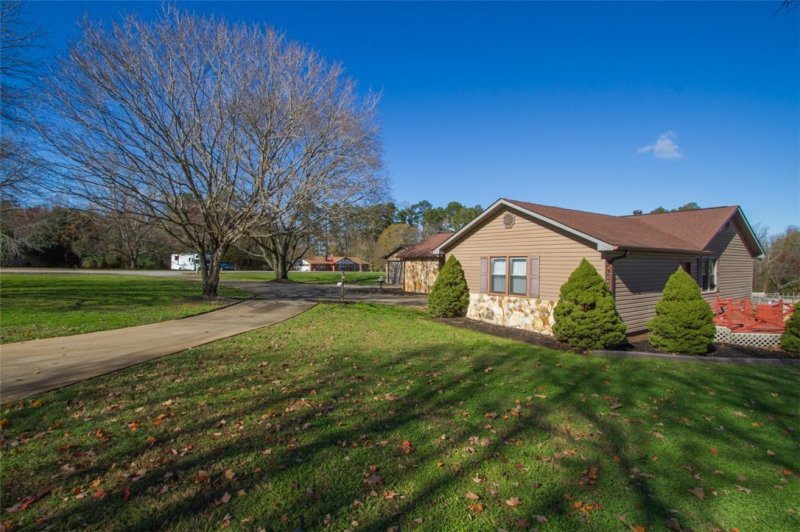 Property image 5 at 1601 Moorehead Place, Pendleton, SC 29670