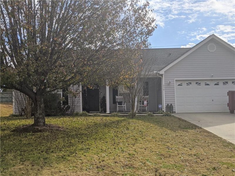 Property image 2 at 650 Hunters Lane, Anderson, SC 29625