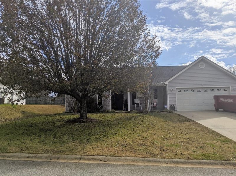 Property image 3 at 650 Hunters Lane, Anderson, SC 29625