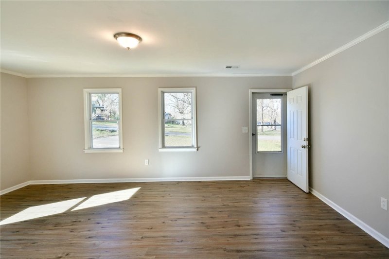 Property image 4 at 206 Springdale Avenue, Liberty, SC 29657