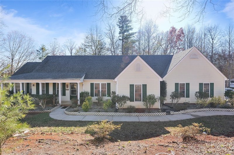 Property image 3 at 148 Jefferson Road, West Union, SC 29696