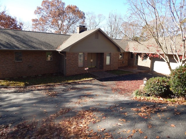 Property image 2 at 18 Muskhogean Road, Fair Play, SC 29643