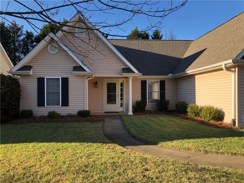 Property image 2 at 202 Grand Oak Circle, Pendleton, SC 29670
