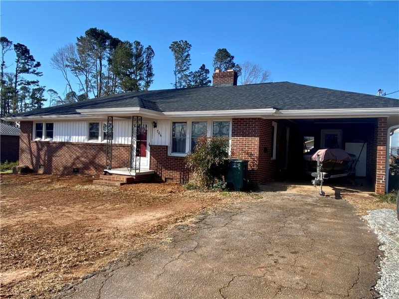 Property image 2 at 706 Adams Street, Seneca, SC 29678