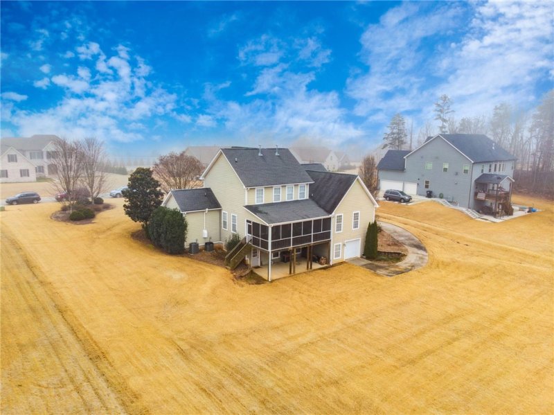 Property image 3 at 11 Old American Boulevard, Pendleton, SC 29670