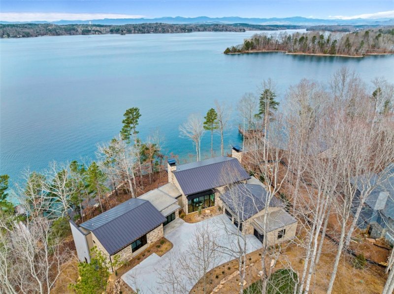 Property image 2 at 126 Waterfern Court, Six Mile, SC 29682