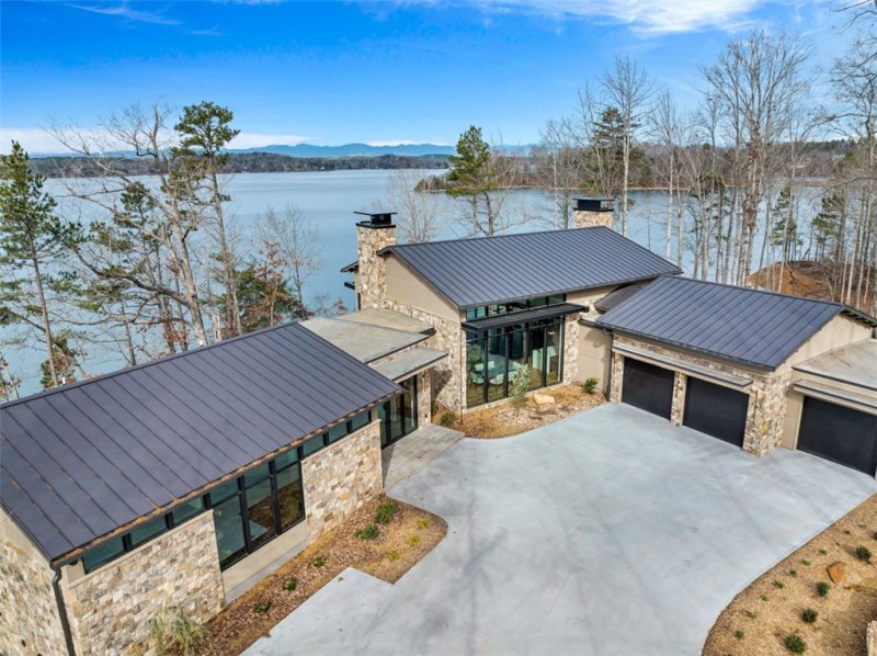 Property image 3 at 126 Waterfern Court, Six Mile, SC 29682