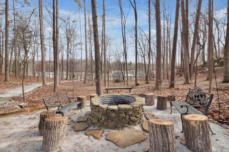 Property image 4 at 280 Parkview Drive, Fair Play, SC 29643