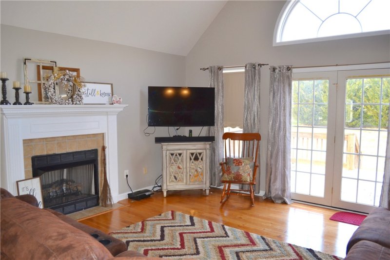 Property image 2 at 216 Saddlebrook Avenue, Pickens, SC 29671