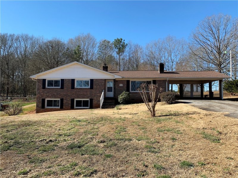 512 Andrew Pickens Drive