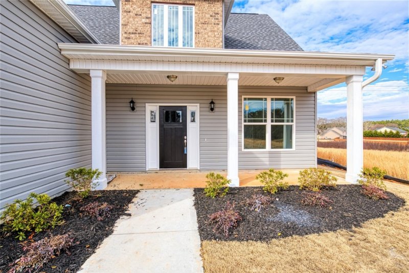 Property image 2 at 105 Carolina Drive, Piedmont, SC 29673