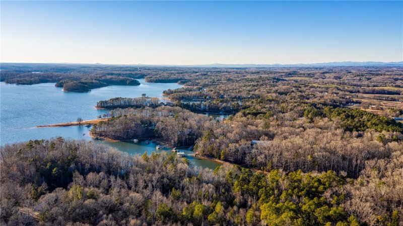 Property image 3 at 20 Osceola Trail, Fair Play, SC 29643