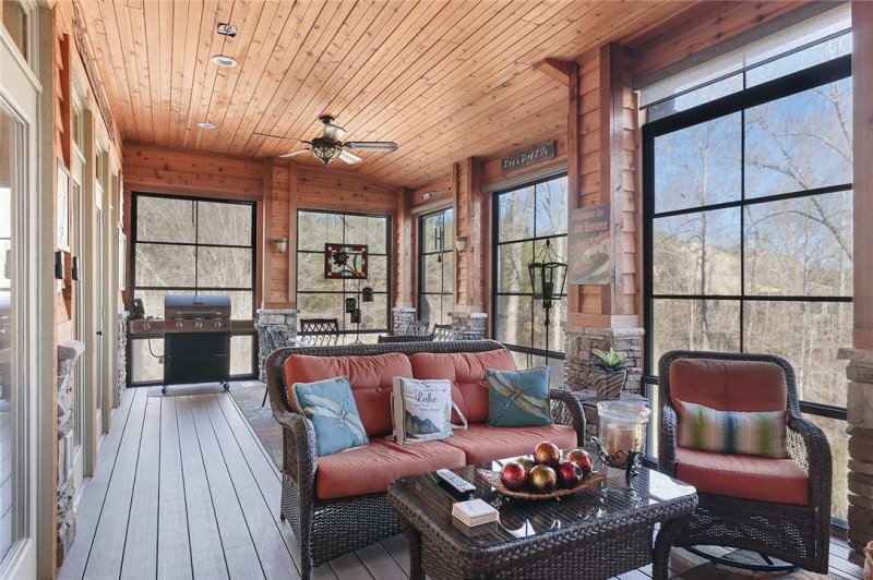 Property image 3 at 422 Sunset Point Drive, West Union, SC 29696