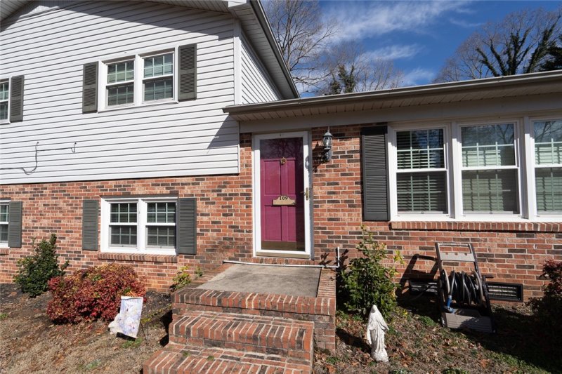 Property image 3 at 109 Northway Drive, Easley, SC 29642