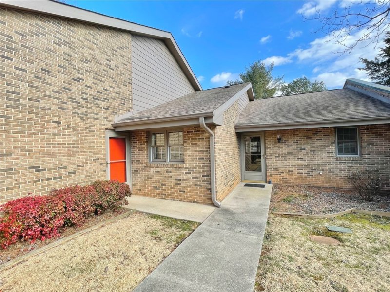 Property image 2 at 3 Little Lane, Clemson, SC 29631