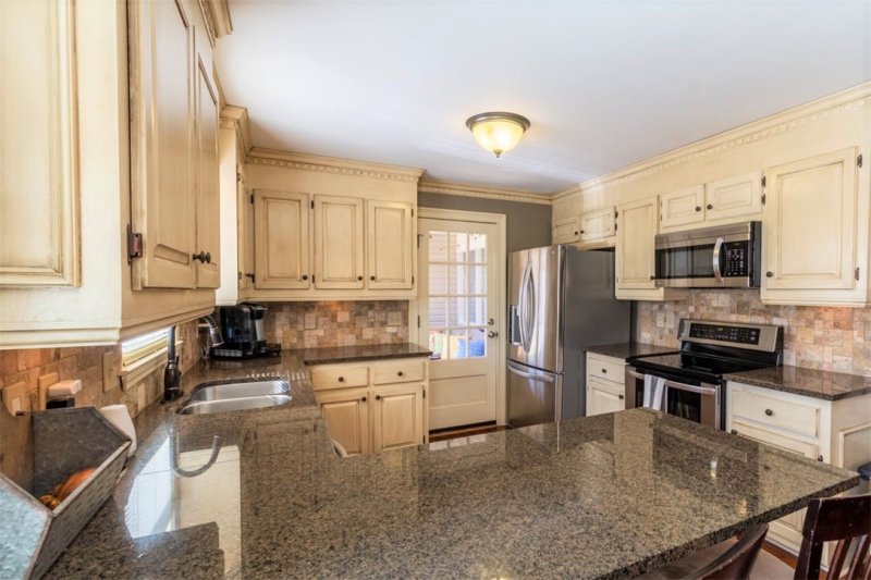 Property image 3 at 116 Sabra Drive, Easley, SC 29642