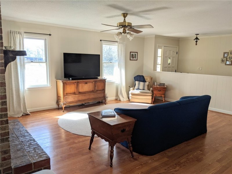 Property image 3 at 136 Victorian Drive, Anderson, SC 29625