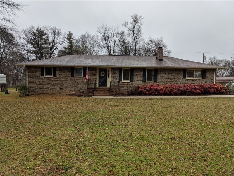 Property image 5 at 136 Victorian Drive, Anderson, SC 29625