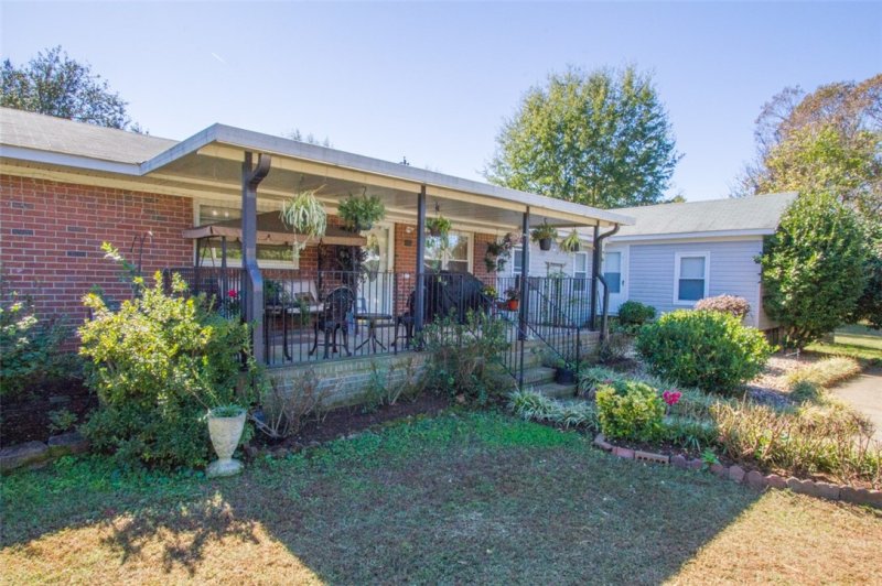 Property image 3 at 107 Brady Circle, Starr, SC 29684