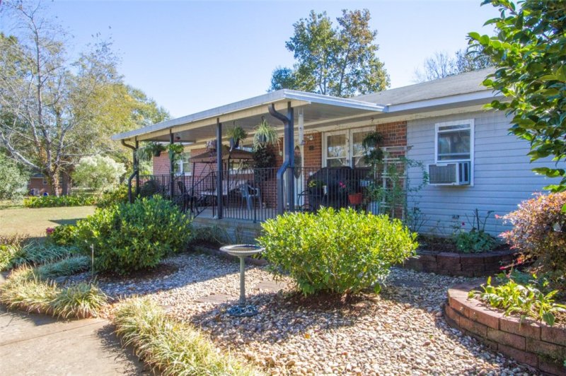 Property image 4 at 107 Brady Circle, Starr, SC 29684